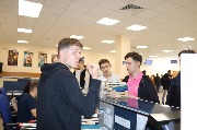 Выдача литературы студентам-первокурсникам
Фотограф(ы): Н. Ю. Машутина