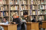 Обслуживание читателей в читальных залах и на абонементе
Фотограф(ы): Н. Ю. Машутина