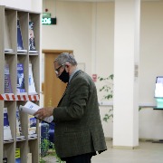 Обслуживание читателей в читальных залах и на абонементе (период covid-19)
Фотограф(ы): Н. Ю. Машутина