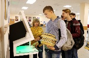 Выдача учебной литературы первокурсникам 2019г.
Фотограф(ы): Н. Ю. Машутина