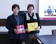 Визит директора библиотеки Даляньского университета иностранных языков
Фотограф: А. Нечаева