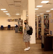 Выдача учебной литературы первокурсникам 2020г. (период covid-19)
Фотограф(ы): Н. Ю. Машутина