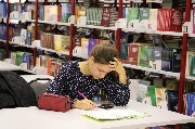 Обслуживание читателей в читальных залах и на абонементе
Фотограф(ы): Н. Ю. Машутина