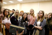 Выдача учебной литературы первокурсникам 2019г.
Фотограф(ы): Н. Ю. Машутина