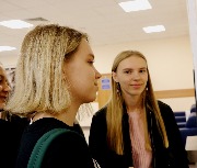Выдача учебной литературы первокурсникам 2019г.
Фотограф(ы): Н. Ю. Машутина