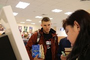 Выдача литературы студентам-первокурсникам
Фотограф(ы): Н. Ю. Машутина