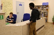 Обслуживание читателей в читальных залах и на абонементе
Фотограф(ы): Н. Ю. Машутина